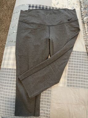 Nike Dark Gray High-Rise Performance Leggings